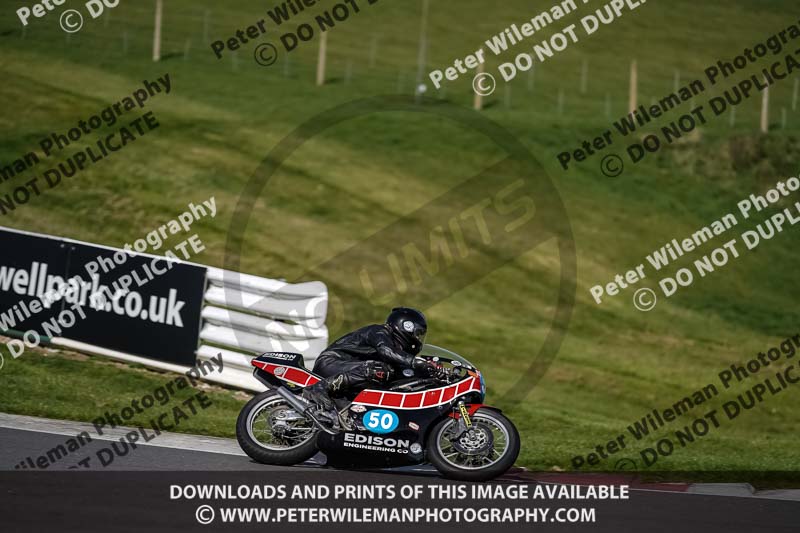 cadwell no limits trackday;cadwell park;cadwell park photographs;cadwell trackday photographs;enduro digital images;event digital images;eventdigitalimages;no limits trackdays;peter wileman photography;racing digital images;trackday digital images;trackday photos